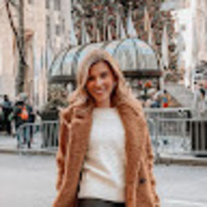 Meet your Posher, Caroline